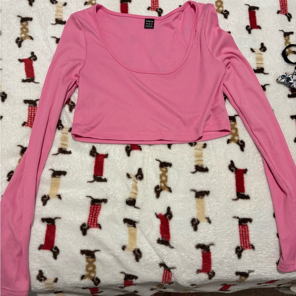 SHEIN Pink Fitted Crop Bodysuit Blouse